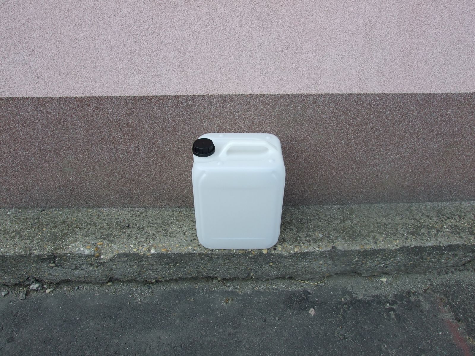 Új 20 L kanna ADR minősítéssel